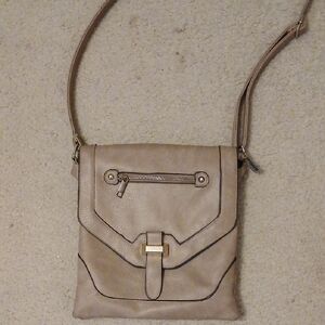 Universal Thread Beige Crossbody Bag